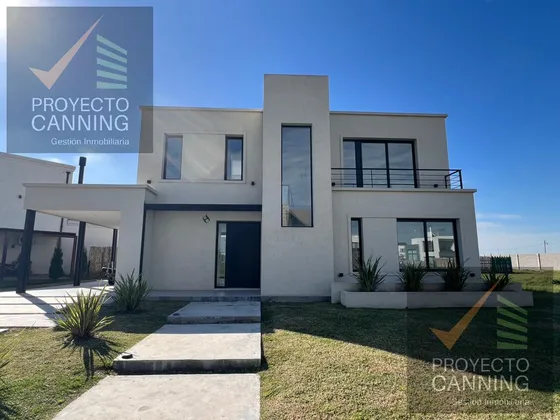 Casa En  Venta Canning Barrio Lagos De Canning