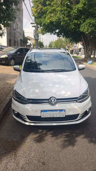 Volkswagen Suran 1.6 Imotion Highline 110cv