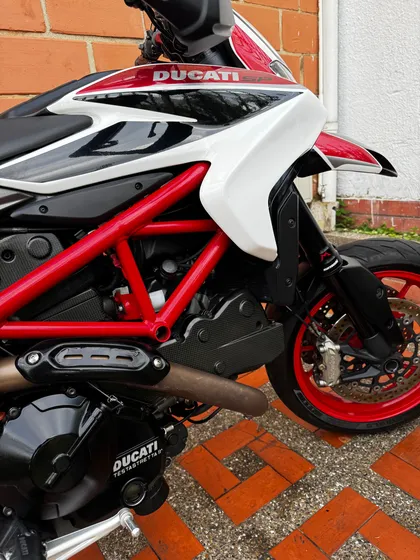Ducati Hypermotard 821 Sp - Modelo 2013