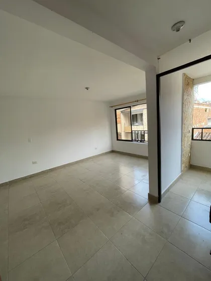 Hermoso Apartamento En El Barrio Las Cabañas-bello 