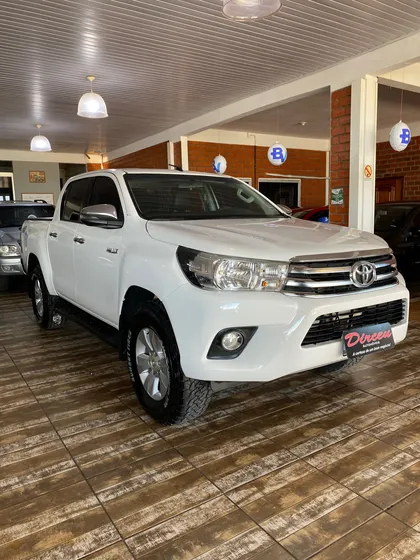 Toyota Hilux 2.8 Tdi Srv Cab. Dupla 4x4 Aut. 4p