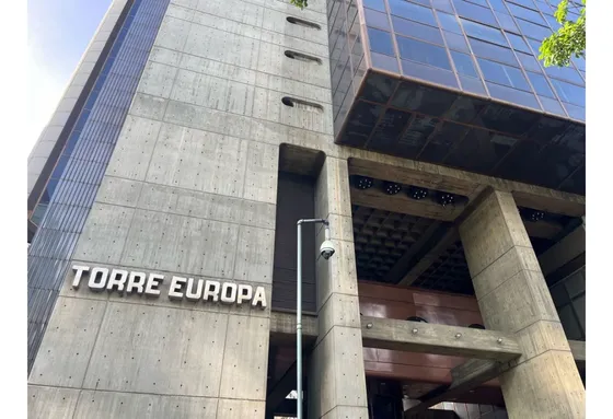 Alquilo Oficina 30m2 Torre Europa-el Rosal 0153
