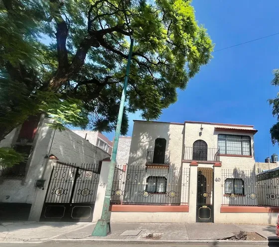 Venta De Magnífica Casa En Clavería