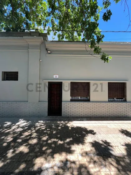 Casa En Venta A Metros De Parque San Martin
