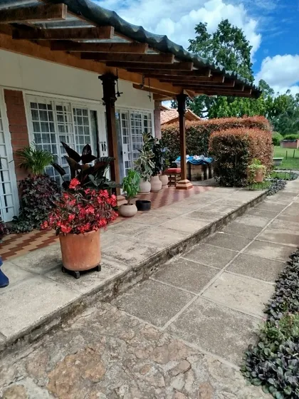 Hermosa Casa Al Interior De Un Condominio Entre Rionegro Y Guarne