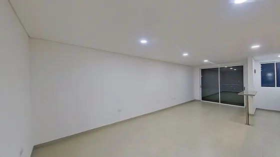 Lindo Apartamento En Sabaneta, Calle Larga Con Vista Al Exterior. Código 11
