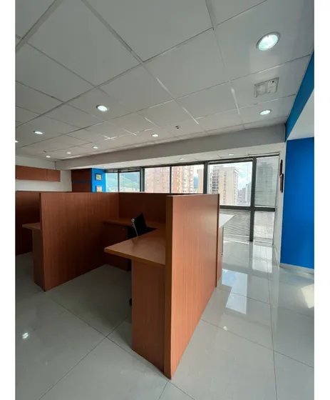 Oficina En Venta 80m2 - En La Av. Urdaneta