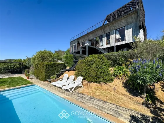 Casa En Venta De 4 Dorm. En Las Cabras
