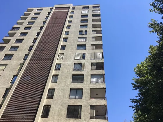 Departamento En Venta De 4 Dorm. En Las Condes
