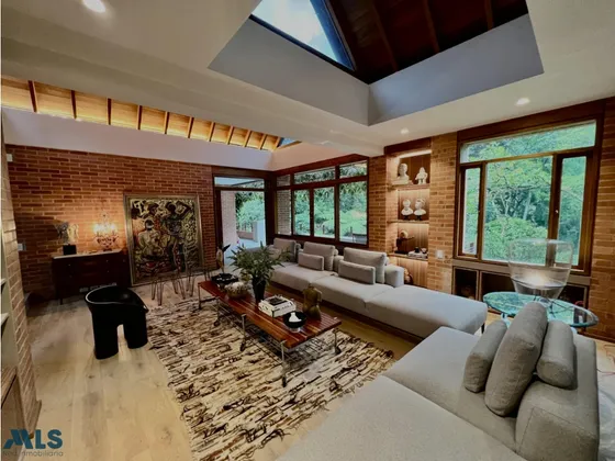 Diseño Impecable, En La Mejor Ubicacion.(mls#256648)