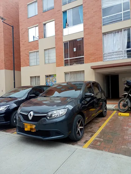 Renault Sandero 1.6 Expression 90 Hp