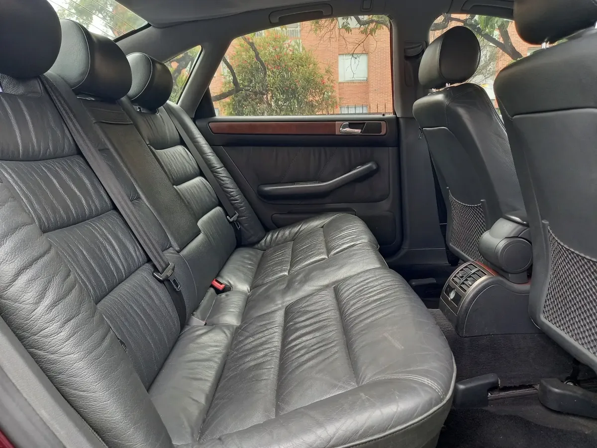 Audi A6 2.8 V6640084397692171216