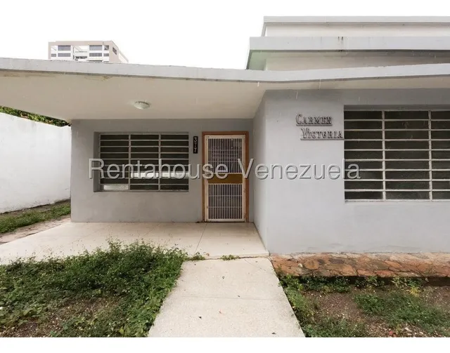 Florangel Pernaleta , Alquila Casa Comercial Zona Este Barquisimeto Fp #25-18093 