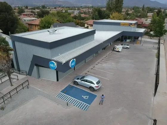 Local Comercial 86 M² · Strip Center Nuevo · Machalí