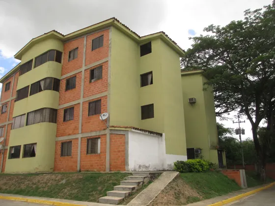 Acdc Venta De Apartamento Con Techo Doble Altura Y Pozo De Agua En Chalets Country San Diego 335208