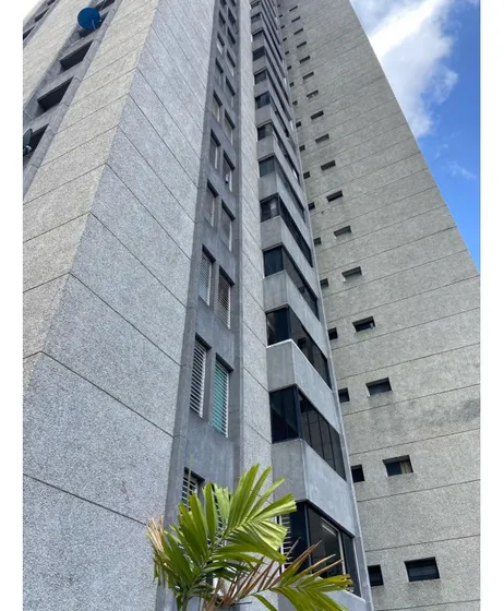 Se Alquila Apartamento 84m2 La Boyera 9855