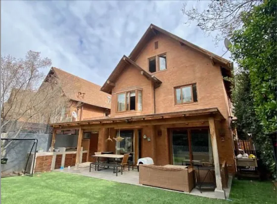 Condominio / Valle Monasterio