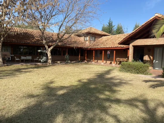 Casa Estilo Colonial En Camino Loreto