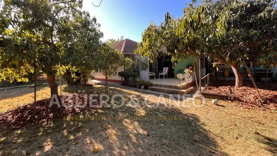 Casa En Venta De 5 Dorm. En La Cruz