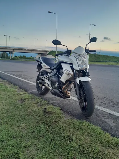 Kawasaki Er6n