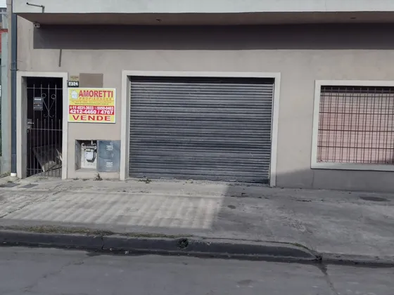 Casa Con Fondo Amplio