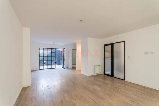 Venta Ph Haedo Chico 6 Ambientes 3 Baños Cochera