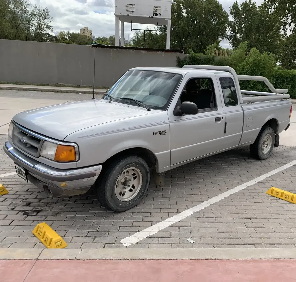 Ford Ranger 4.0 Xlt V6 Space Cab 4x2
