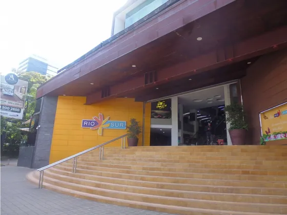 Local En Arriendo, Sector Milla De Oro- Medellín
