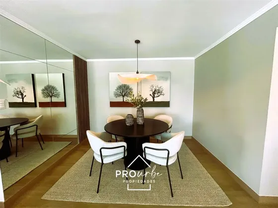 Departamento En Venta De 2 Dorm. En Las Condes
