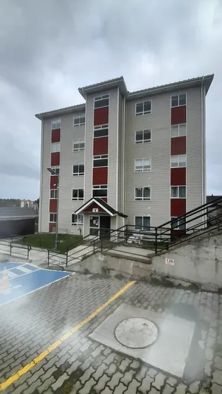 Con 3 Años De Uso, Vendo Práctico Y Acogedor Departamento