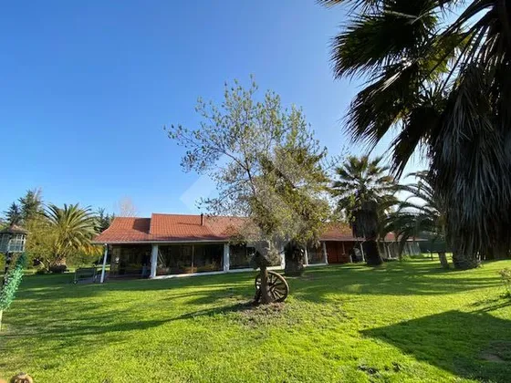 Casa En Venta De 5 Dorm. En Padre Hurtado