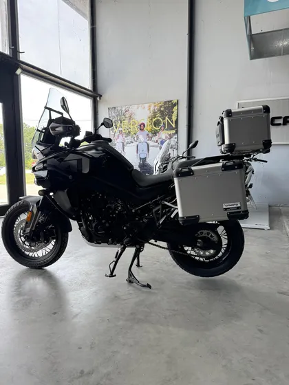 Cf Mt 800 Explorer