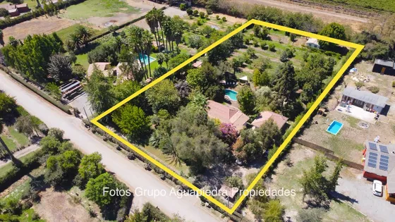 En Condominio Con Piscina, Quincho, Mesa De Pool Y Frutales