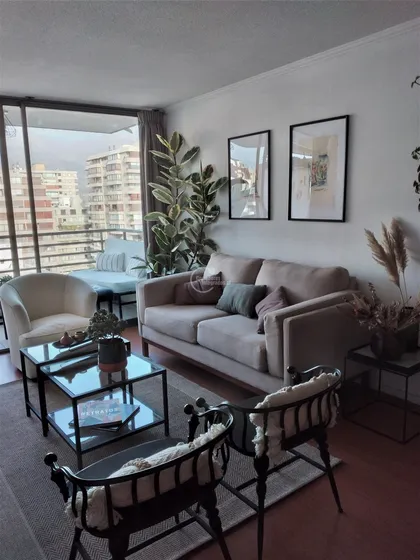 Departamento En Arriendo De 2 Dorm. En Las Condes