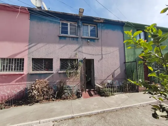 Casa Cuatro Dormitorios Bascuñán Guerrero
