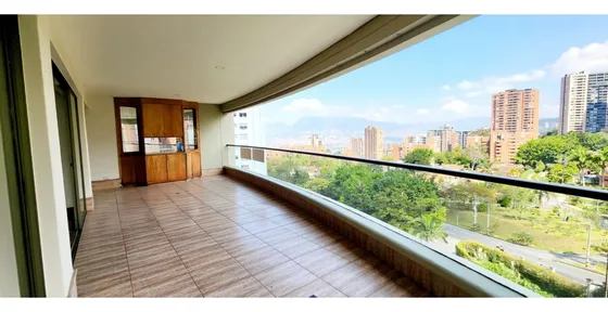 Vendo Apartamento En El Poblado - Los Balsos