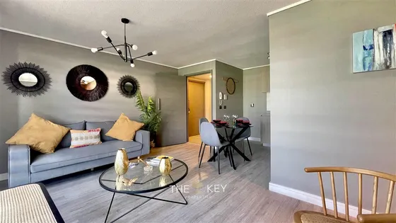 Departamento En Venta De 3 Dorm. En La Cisterna