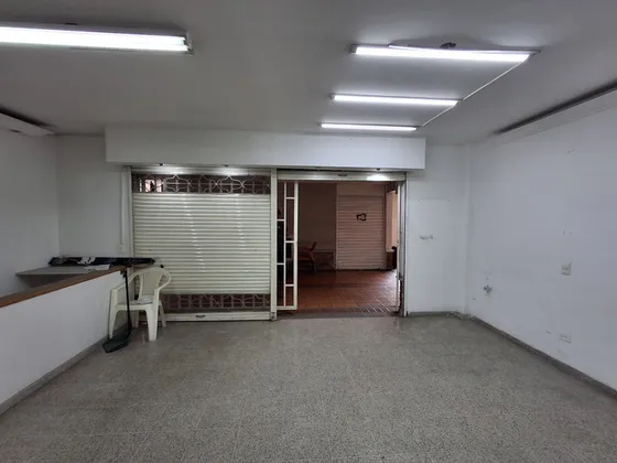Local En Arriendo Ubicado En Envigado Sector Loma Del Chocho (25562).