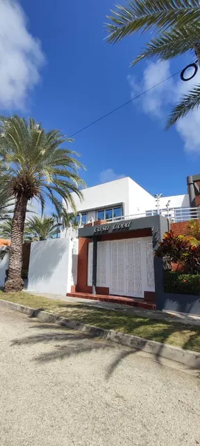 Quinta Moderna En Margarita 