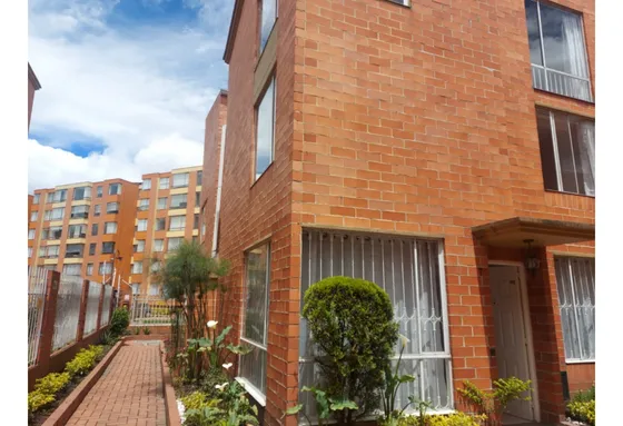 Oportunidad  Casa Venta  En Fontibón, Colombia (1608319132)