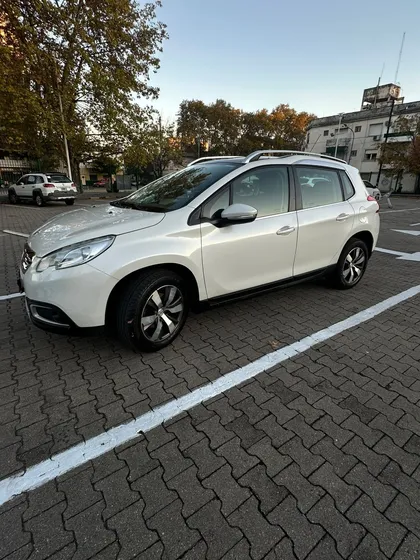 Peugeot 2008 1.6 Feline