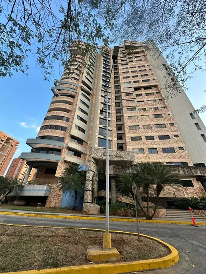 Apartamento En Valle Blanco, Residencia Luxor Suite 