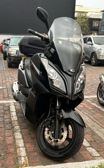 Kymco Downtown 300i 2018, 25.400 Km, Soat 03-026 Tecn 10-025