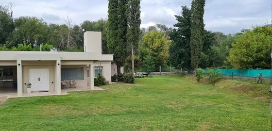 Venta  Casa Mendiolaza-3 Dormitorios   Anexo Dpto 2 Dormitorios