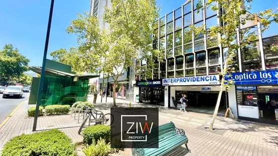 Local 46 M2, 1 Baño, Metro Los Leones - Ziw Property