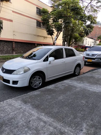 Nissan Tiida Sd 1.8 Emotion
