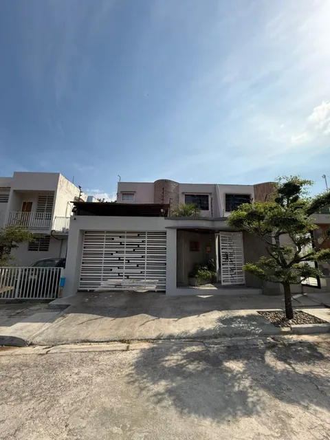 Fernando & Yosmar Venta De Hermosa Casa En La Viña Calle Paez De Oportunidad