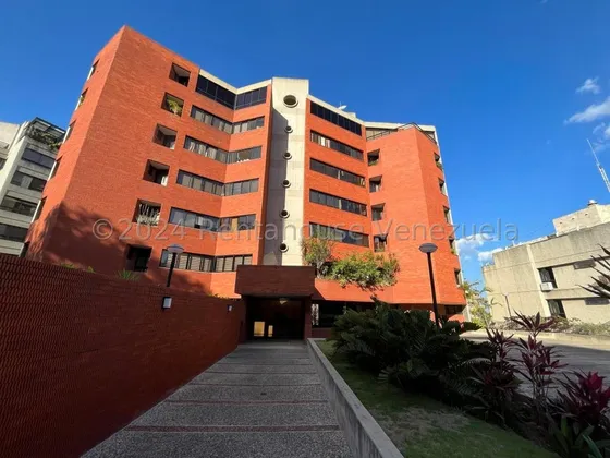 Apartamento En Alquiler Colinas De Valle Arriba Mls #24-21087