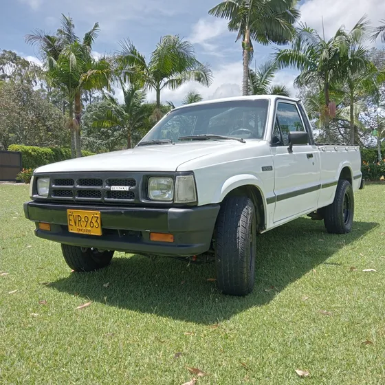 Mazda B2200 2.2 B2200 4x2