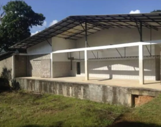 Venta Galpón Terreno Y Matadero De Pollo En Edo Miranda.